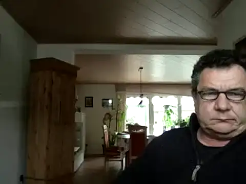 Snapshot of Nobbie444 chatting on 03/24/26, 01:05 Nobbie444 online show from 03/24/26, 01:05