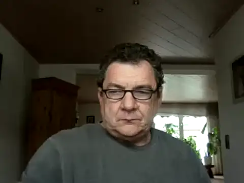 Snapshot of Nobbie444 chatting on 03/29/26, 11:32 Nobbie444 online show from 03/29/26, 11:32