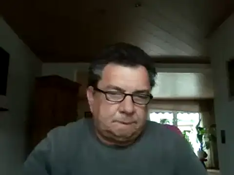 Snapshot of Nobbie444 chatting on 04/19/26, 08:46 Nobbie444 online show from 04/19/26, 08:46