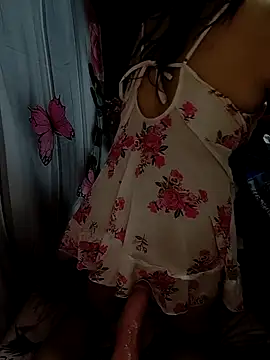 Snapshot of HotsexyNaughtysweetbaby chatting on 10/14/25, 09:59 HotsexyNaughtysweetbaby online show from 10/14/25, 09:59