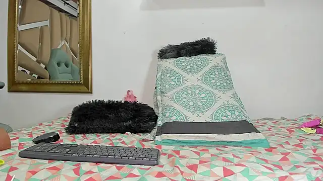 naia blessed online show from 01/24/25, 10:19