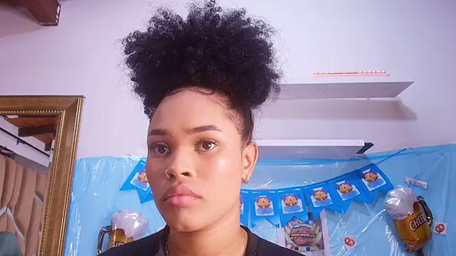 Snapshot of naia_blessed chatting on 09/23/25, 07:17 naia blessed online show from 09/23/25, 07:17