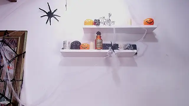 Snapshot of naia_blessed chatting on 10/26/25, 07:09 naia blessed online show from 10/26/25, 07:09