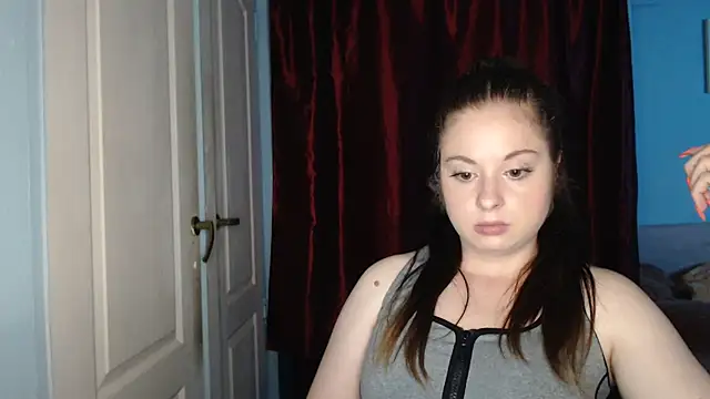 Snapshot of ryhhnnagold99 chatting on 09/15/25, 08:20 ryhhnnagold99 online show from 09/15/25, 08:20