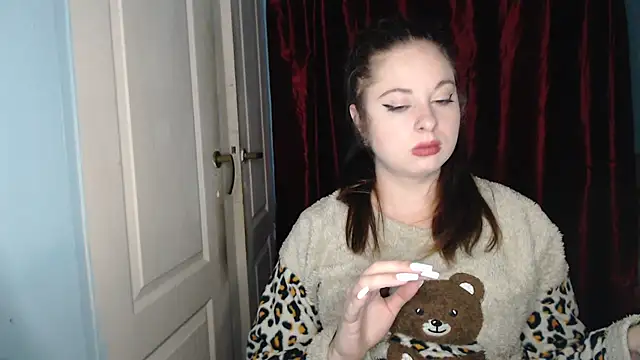 Snapshot of ryhhnnagold99 chatting on 09/19/25, 04:14 ryhhnnagold99 online show from 09/19/25, 04:14