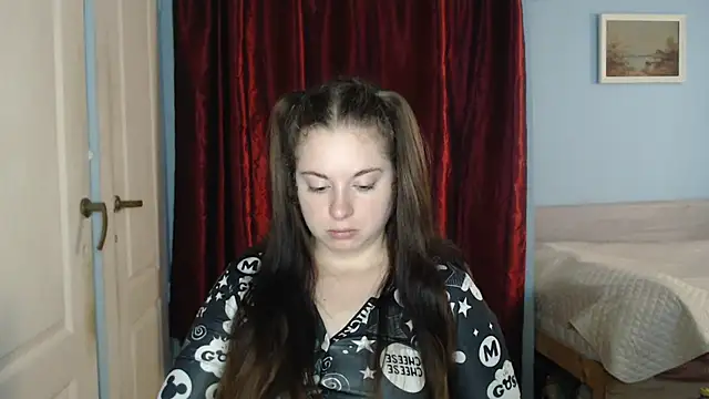 Snapshot of ryhhnnagold99 chatting on 09/24/25, 11:57 ryhhnnagold99 online show from 09/24/25, 11:57