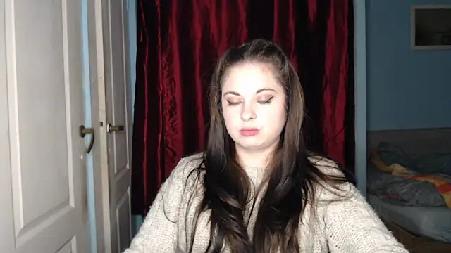 Snapshot of ryhhnnagold99 chatting on 10/15/25, 05:13 ryhhnnagold99 online show from 10/15/25, 05:13