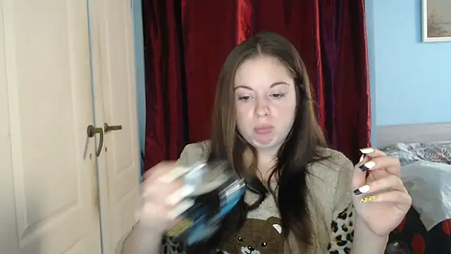 Snapshot of ryhhnnagold99 chatting on 10/23/25, 10:36 ryhhnnagold99 online show from 10/23/25, 10:36