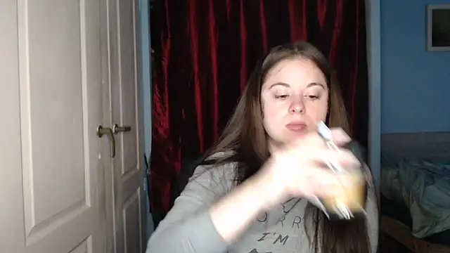 Snapshot of ryhhnnagold99 chatting on 11/09/25, 03:43 ryhhnnagold99 online show from 11/09/25, 03:43