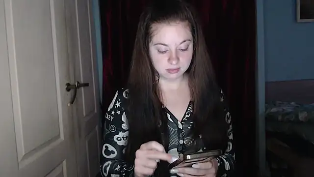 Snapshot of ryhhnnagold99 chatting on 11/12/25, 01:33 ryhhnnagold99 online show from 11/12/25, 01:33