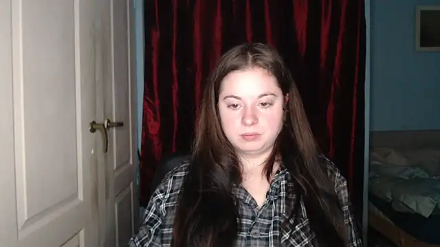 Snapshot of ryhhnnagold99 chatting on 11/17/25, 04:13 ryhhnnagold99 online show from 11/17/25, 04:13