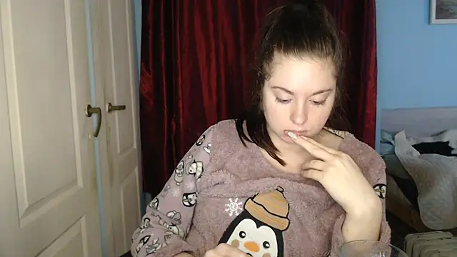 Snapshot of ryhhnnagold99 chatting on 11/20/25, 12:38 ryhhnnagold99 online show from 11/20/25, 12:38