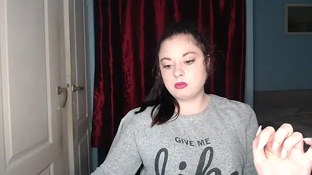 Snapshot of ryhhnnagold99 chatting on 11/25/25, 05:02 ryhhnnagold99 online show from 11/25/25, 05:02