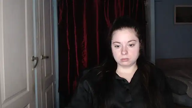 Snapshot of ryhhnnagold99 chatting on 11/27/25, 03:03 ryhhnnagold99 online show from 11/27/25, 03:03