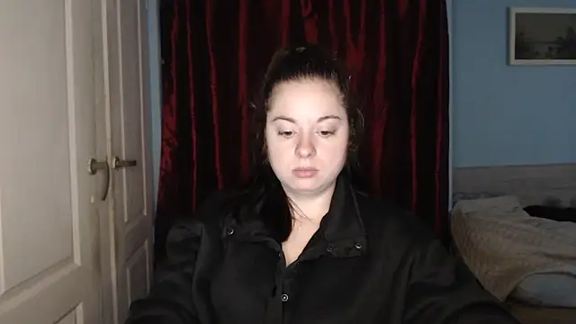 Snapshot of ryhhnnagold99 chatting on 11/28/25, 01:14 ryhhnnagold99 online show from 11/28/25, 01:14