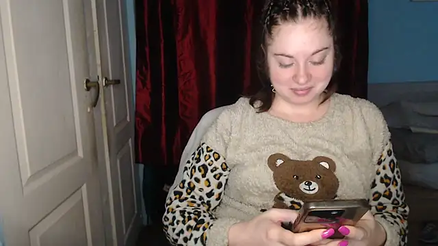 Snapshot of ryhhnnagold99 chatting on 12/13/25, 07:53 ryhhnnagold99 online show from 12/13/25, 07:53