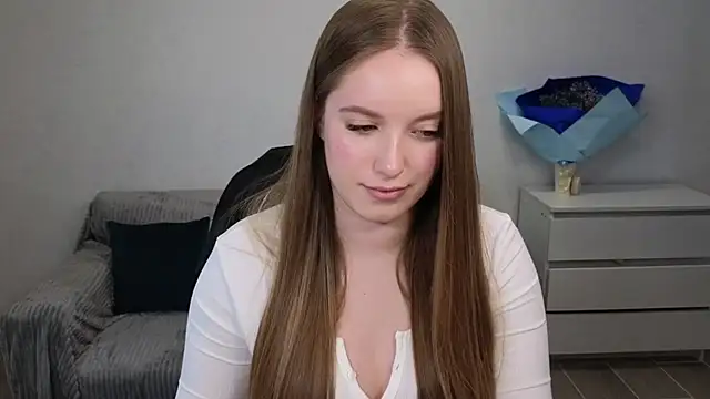 EvaMaddison online show from 12/20/24, 08:38