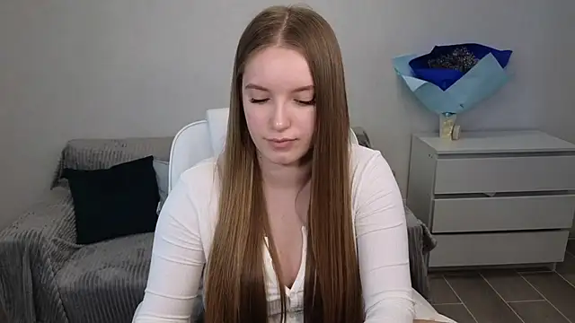 EvaMaddison online show from 12/21/24, 07:45