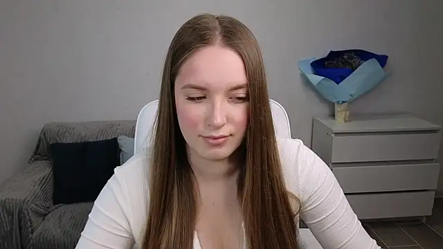 EvaMaddison online show from 02/04/25, 06:04