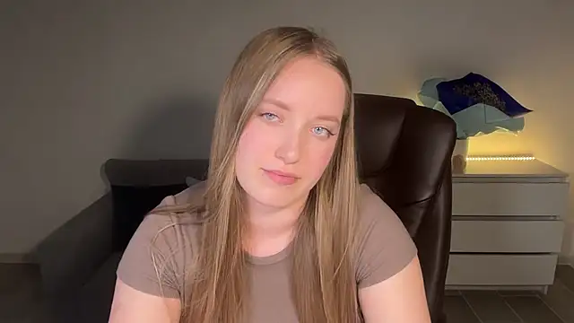 EvaMaddison online show from 07/24/26, 09:24