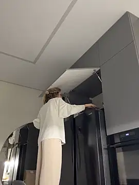 Snapshot of Feral_berry_8133 chatting on 09/13/25, 08:41 Feral berry 8133 online show from 09/13/25, 08:41