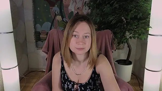 BrookeEvans online show from 02/28/25, 08:39