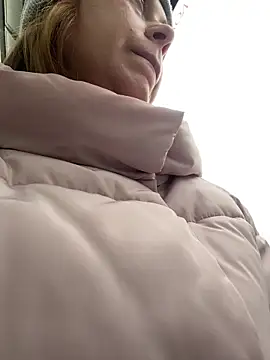 BrookeEvans online show from 03/06/25, 07:36