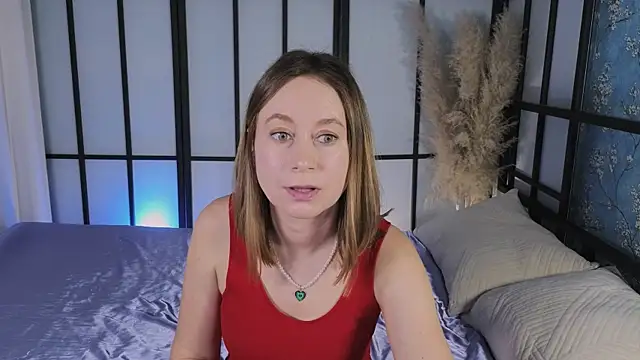 BrookeEvans online show from 03/20/25, 01:02