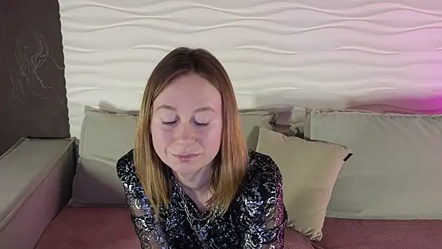 BrookeEvans online show from 03/23/25, 04:16
