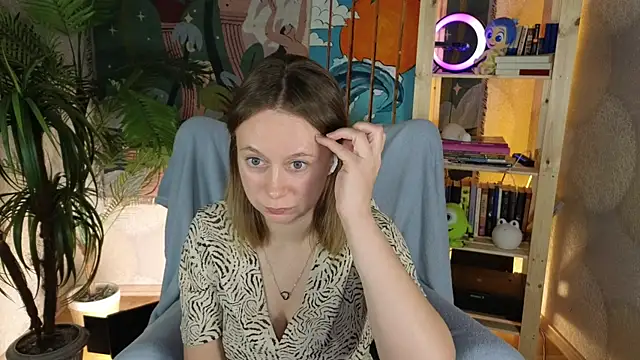 BrookeEvans online show from 10/03/25, 08:50