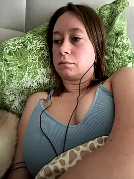 BrookeEvans online show from 10/21/25, 06:47