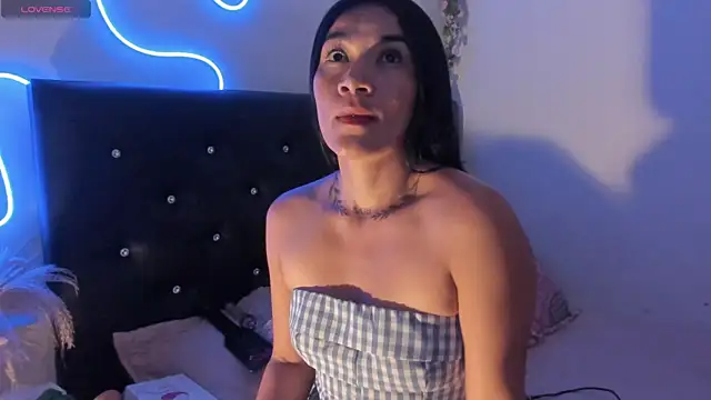 bonie lov online show from 07/30/26, 03:16