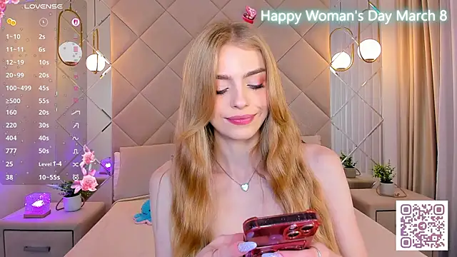 Snapshot of sayl0r_moon chatting on 03/07/25, 11:38 sayl0r moon online show from 03/07/25, 11:38