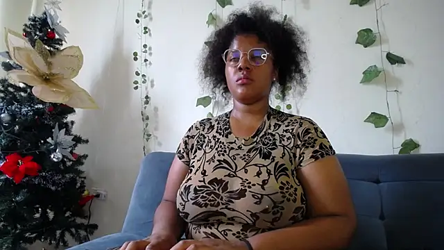 Snapshot of Lilyth__Brown chatting on 12/22/24, 04:48 Lilyth Brown online show from 12/22/24, 04:48