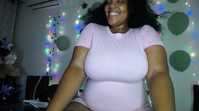 Snapshot of Lilyth__Brown chatting on 01/13/25, 12:51 Lilyth Brown online show from 01/13/25, 12:51