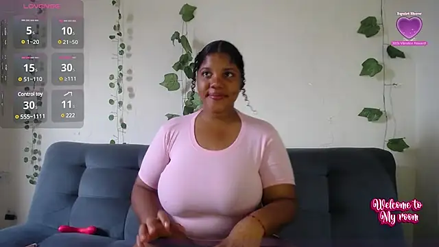 Snapshot of Lilyth__Brown chatting on 02/23/25, 02:25 Lilyth Brown online show from 02/23/25, 02:25