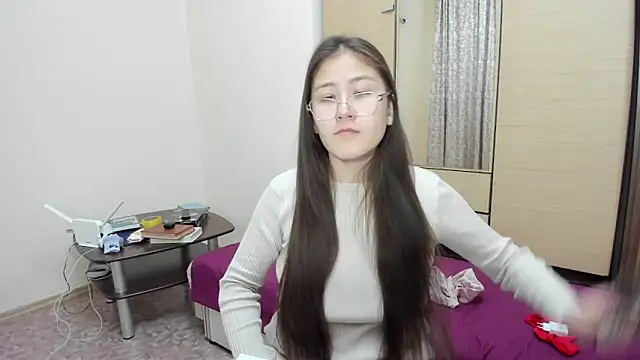 Snapshot of Riz_girl chatting on 12/20/24, 10:16 Riz girl online show from 12/20/24, 10:16