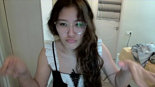 Riz girl online show from 02/05/26, 02:54
