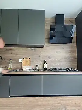 Adry1986 online show from 09/18/25, 11:45