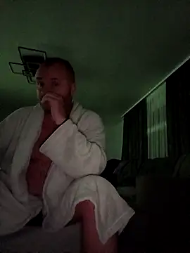 Adry1986 online show from 10/30/25, 05:24