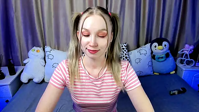 LilyStarlight online show from 12/09/24, 06:55