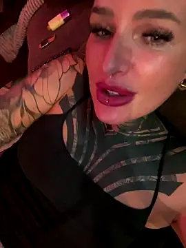 InkedBiitch online show from 10/14/25, 07:36