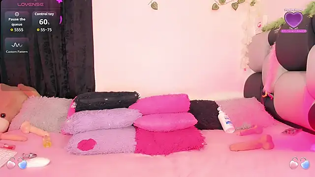 Snapshot of sabrinamossii chatting on 04/24/26, 04:59 sabrinamossii online show from 04/24/26, 04:59