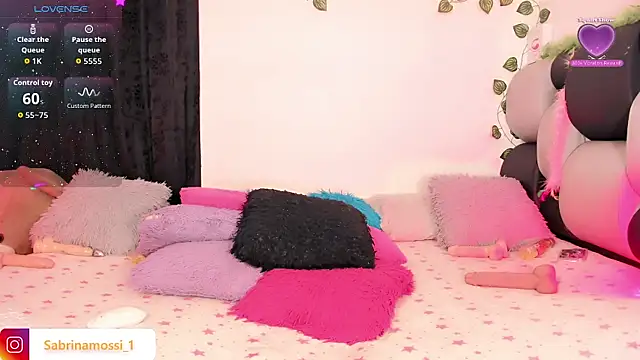 Snapshot of sabrinamossii chatting on 06/02/26, 07:32 sabrinamossii online show from 06/02/26, 07:32