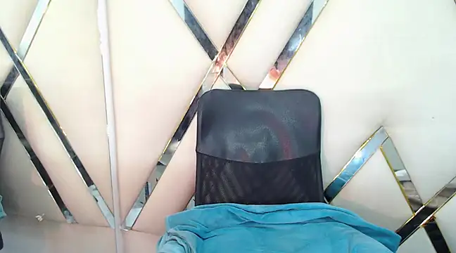 Snapshot of StefyFerrer chatting on 03/22/25, 01:19 StefyFerrer online show from 03/22/25, 01:19