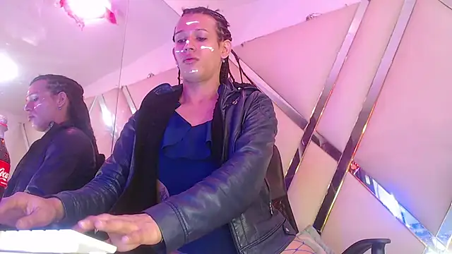 Snapshot of StefyFerrer chatting on 11/29/25, 03:42 StefyFerrer online show from 11/29/25, 03:42