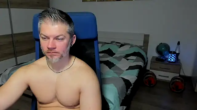 RobbyShawz online show from 01/11/25, 05:41