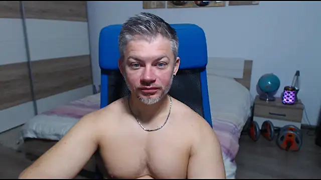 RobbyShawz online show from 09/30/25, 04:06