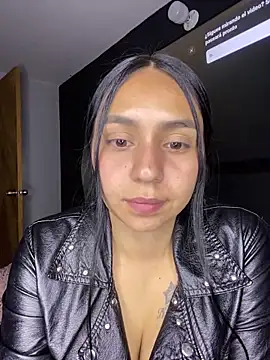 Lorena   online show from 10/25/25, 10:15