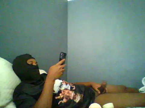 Snapshot of TitularAdaption chatting on 10/26/25, 06:30 TitularAdaption online show from 10/26/25, 06:30